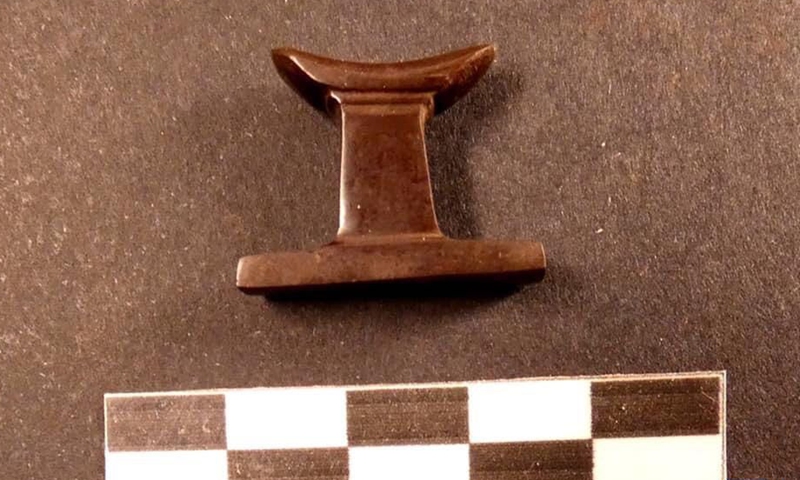 The undated photo shows a cultural relic unearthed from an ancient tomb in Minya Governorate, Egypt.Photo:Xinhua