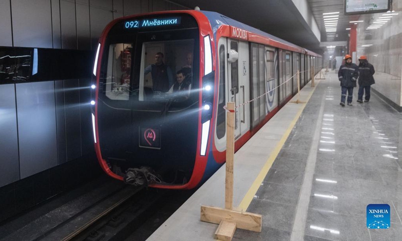 A train pulls over during its trial run at the Michurinsky Prospekt station in Moscow, Russia, Dec. 2, 2021. A new section of the Moscow Metro, part of which was built by China Railway Construction Corporation Limited (CRCC) was launched on Tuesday. It was the first time for Russia to introduce a Chinese enterprise in its metro construction, which was also marked as the first metro project of a Chinese company in Europe. (Xinhua)