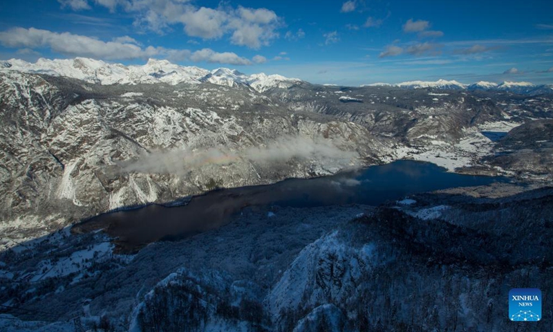 Photo taken on Dec. 7, 2021 shows the winter landscape of Lake Bohinj in Triglav National Park, Slovenia.Photo:Xinhua