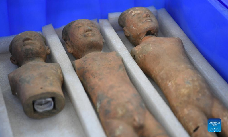 A large-scale mausoleum in Xi'an has been identified as belonging to Emperor Wendi of the Western Han Dynasty (202 BC-AD 25), local authorities said Tuesday. The mausoleum, located in Jiangcun Village on the eastern outskirts of Xi'an, is surrounded by more than 100 ancient tombs and outer burial pits.Photo:Xinhua