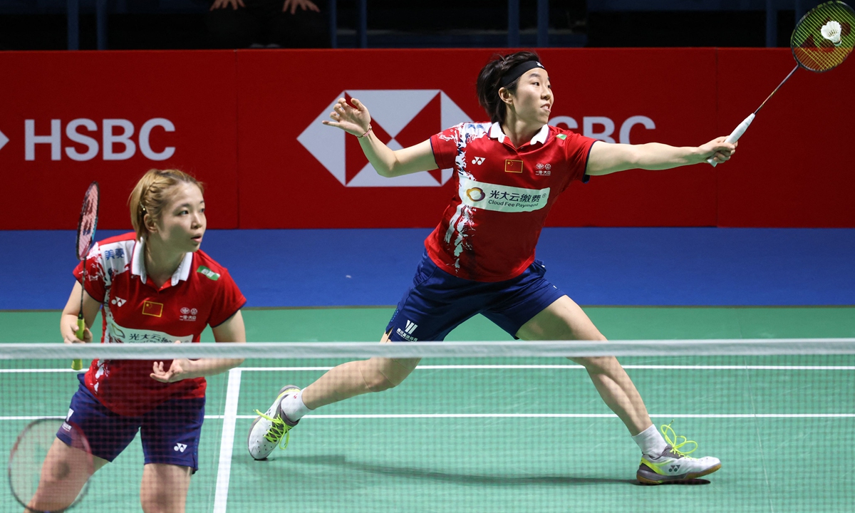 China's Chen Qingchen (left) and Jia Yifan compete against South Korea's Lee So-hee and Shin Seung-chan during the women's doubles final badminton match of the BWF World Championships in Huelva, on December 19, 2021. Photo: VCG 