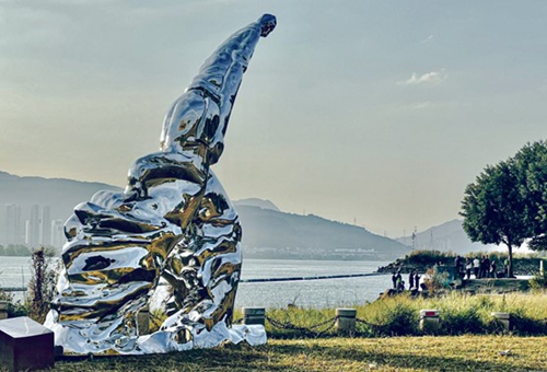 The sculpture Photo: Courtesy of Gui Sheng