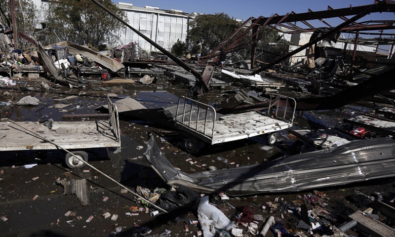 Photo taken on Dec. 21, 2021 shows a destroyed warehouse at the Sanaa International Airport in Sanaa, Yemen.(Photo: Xinhua)