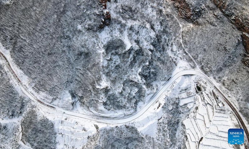 Aerial photo taken on Dec. 25, 2021 shows the snow scenery of Taihang Mountains in Shahe City, north China's Hebei Province.Photo:Xinhua