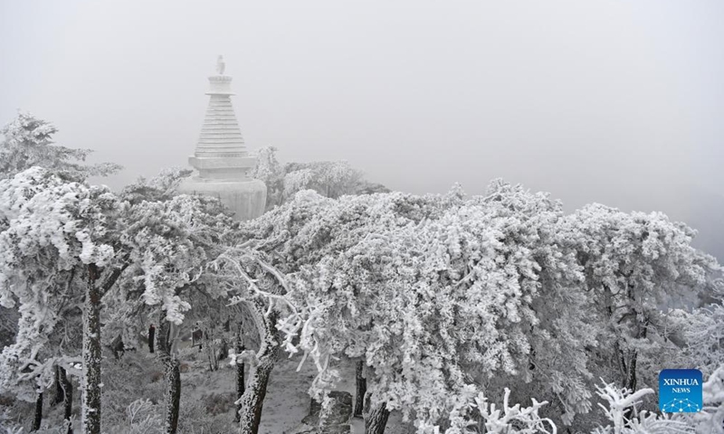 Photo taken on Dec. 26, 2021 shows the view of Lushan Mountain scenic spot after a snowfall in Jiujiang City, east China's Jiangxi Province.Photo:Xinhua