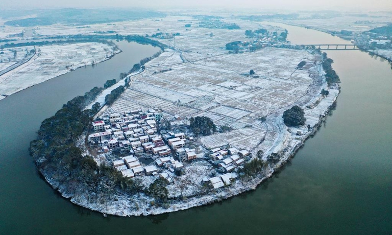 Aerial photo taken on Dec. 27, 2021 shows the winter scenery in Yichun, east China's Jiangxi Province.(Photo: Xinhua)