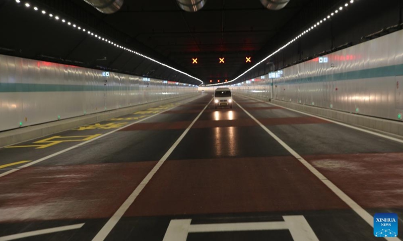 A vehicle runs inside the Taihu tunnel in east China's Jiangsu Province, Dec. 30, 2021. Photo:Xinhua