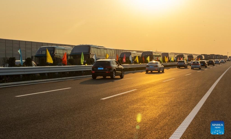 Vehicles run on the Changzhou-Wuxi Highway in east China's Jiangsu Province, Dec. 30, 2021. The Taihu tunnel, China's longest underwater highway tunnel, opened to traffic on Thursday in east China's Jiangsu Province.Photo:Xinhua