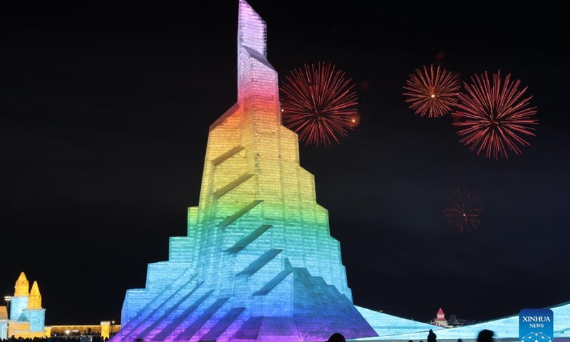 Aerial photo taken on Dec 31, 2021 shows a firework show to celebrate the New Year at the Harbin Ice-Snow World in Harbin, northeast China's Heilongjiang Province.Photo:Xinhua