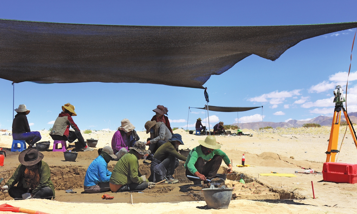 Archaeologists work at the Qiere Site in Southwest China's Xizang Autonomous Region.Photo: Courtesy of the National Cultural Heritage Administration