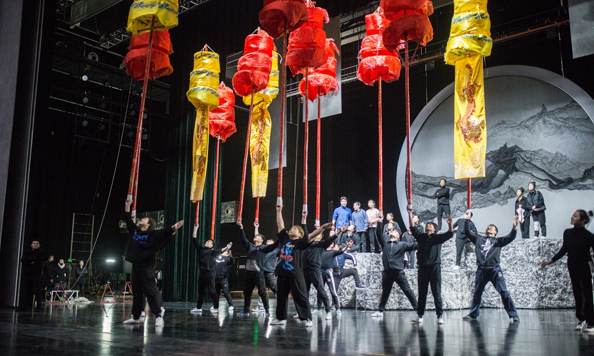 Rehearsal of the acrobatic show Liang Shanbo and Zhu Yingtai by the Jining Acrobatic Troupe. Photo: Shan Jie/GT





