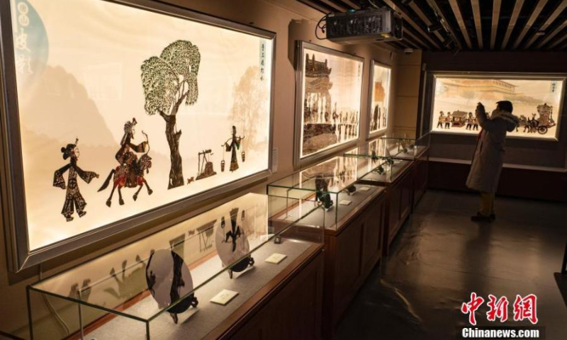 Photo shows shadow puppets exhibited in Beijing Lu Xun Museum. (Photo: China News Service/Hou Yu)