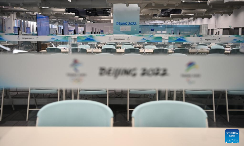 Photo taken on Jan. 10, 2022 shows the interior view of the Press Workroom of Main Media Center for the 2022 Olympic and Paralympic Winter Games in Beijing, capital of China. (Xinhua/He Changshan)