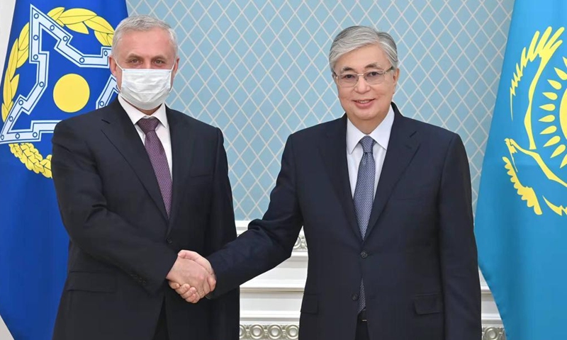 Kazakh President Kassym-Jomart Tokayev (R) meets with Stanislav Zas, secretary general of the Collective Security Treaty Organization (CSTO) in Nur-Sultan, Kazakhstan, Jan. 12, 2022.Photo:Xinhua