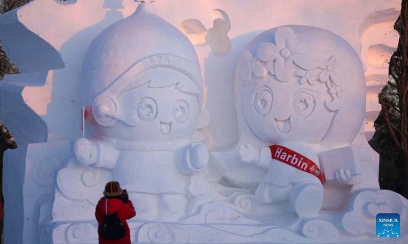 Tourists visit the Sun Island International Snow Sculpture Art Exposition in Harbin, northeast China's Heilongjiang Province, Jan. 14, 2022.Photo:Xinhua