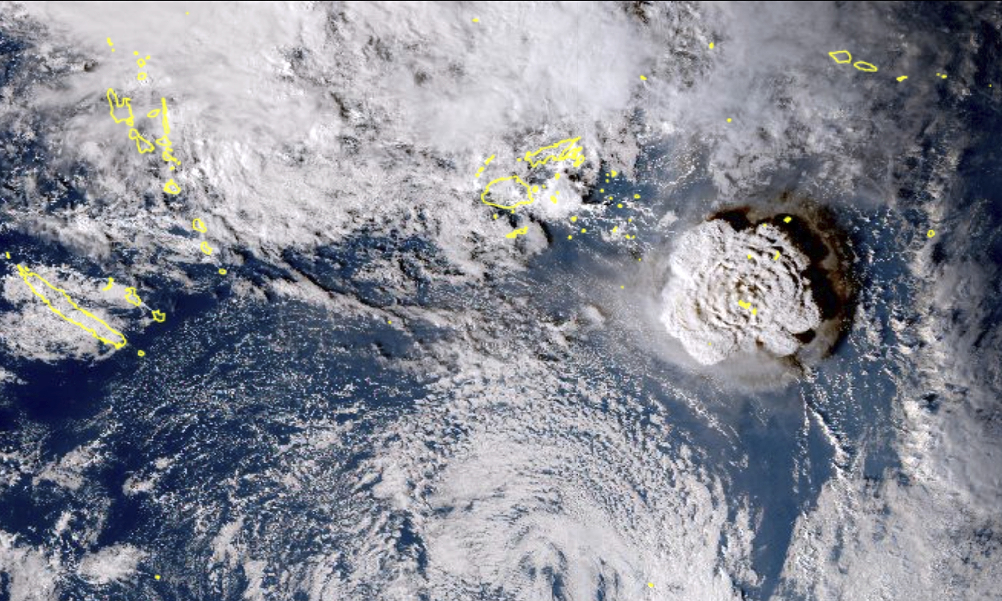  The satellite image taken by Himawari-8, a Japanese weather satellite, and released by the agency, shows an undersea volcano eruption near the Pacific nation of Tonga on January 15, 2022.Photo: VCG