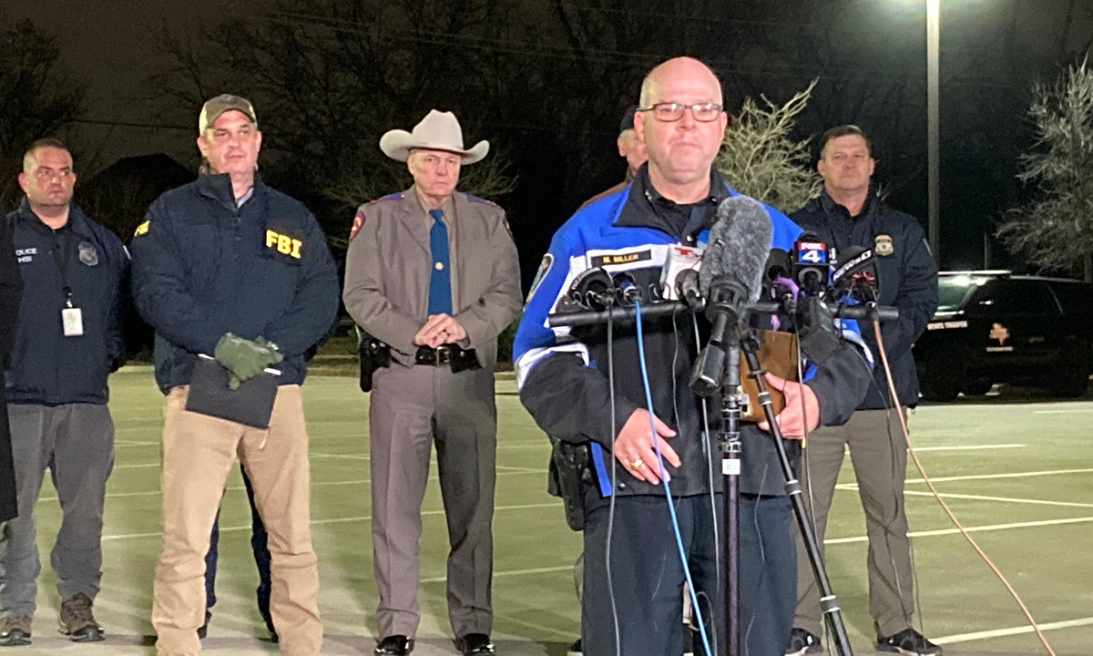 This AFP video screengrab shows Police Chief Michael Miller speaking to the press after the liberation of the Congregation Beth Israel synagogue hostages in Colleyville, Texas, some 25 miles (40 km) west of Dallas, January 15, 2022. Photo: VCG
