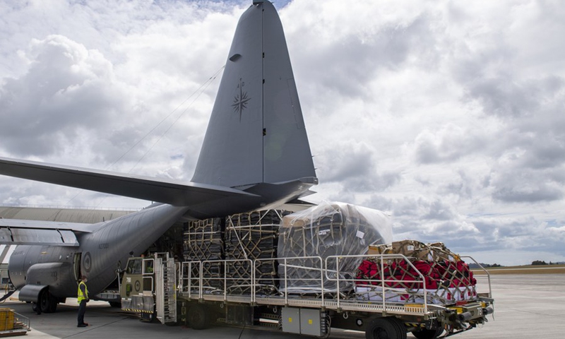 A Royal New Zealand Air Force C-130 Hercules carrying aid supplies prepares to leave for Tonga from Base Auckland Whenuapai in Auckland, New Zealand, Jan. 20, 2022.(Photo: Xinhua)