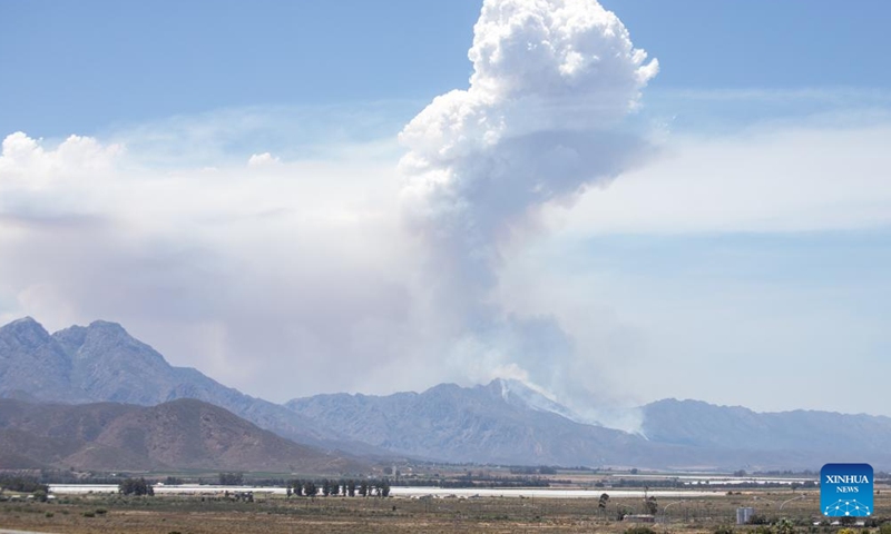 Smoke rises in Worcester, Western Cape Province, South Africa, on Jan. 23, 2022.Photo:Xinhua