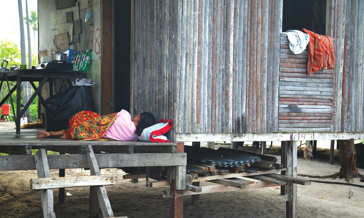 Malaysia’s mangrove-planting fishermen stumble across nature finance hurdle