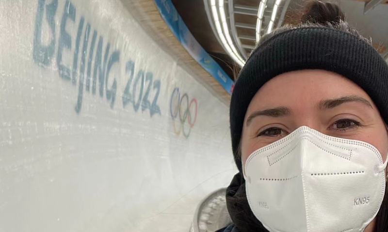 Brazil's Nicole Silveira, who will compete in the skeleton during the Beijing Winter Olympics 2022, takes a selfie at the track for competitions. Photo: Courtesy of Silveira