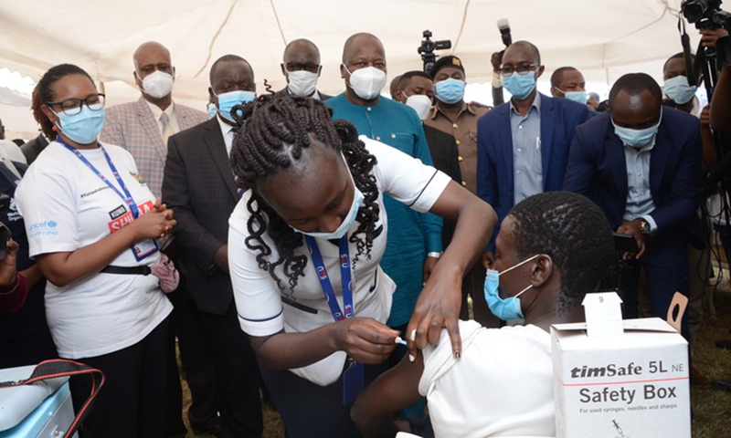 Health Cabinet Secretary Mutahi Kagwe (3rd L) is seen during the launch of a mass COVID-19 vaccination exercise in Dagoretti area, Nairobi, the capital of Kenya, Feb. 3, 2022.Photo:Xinhua