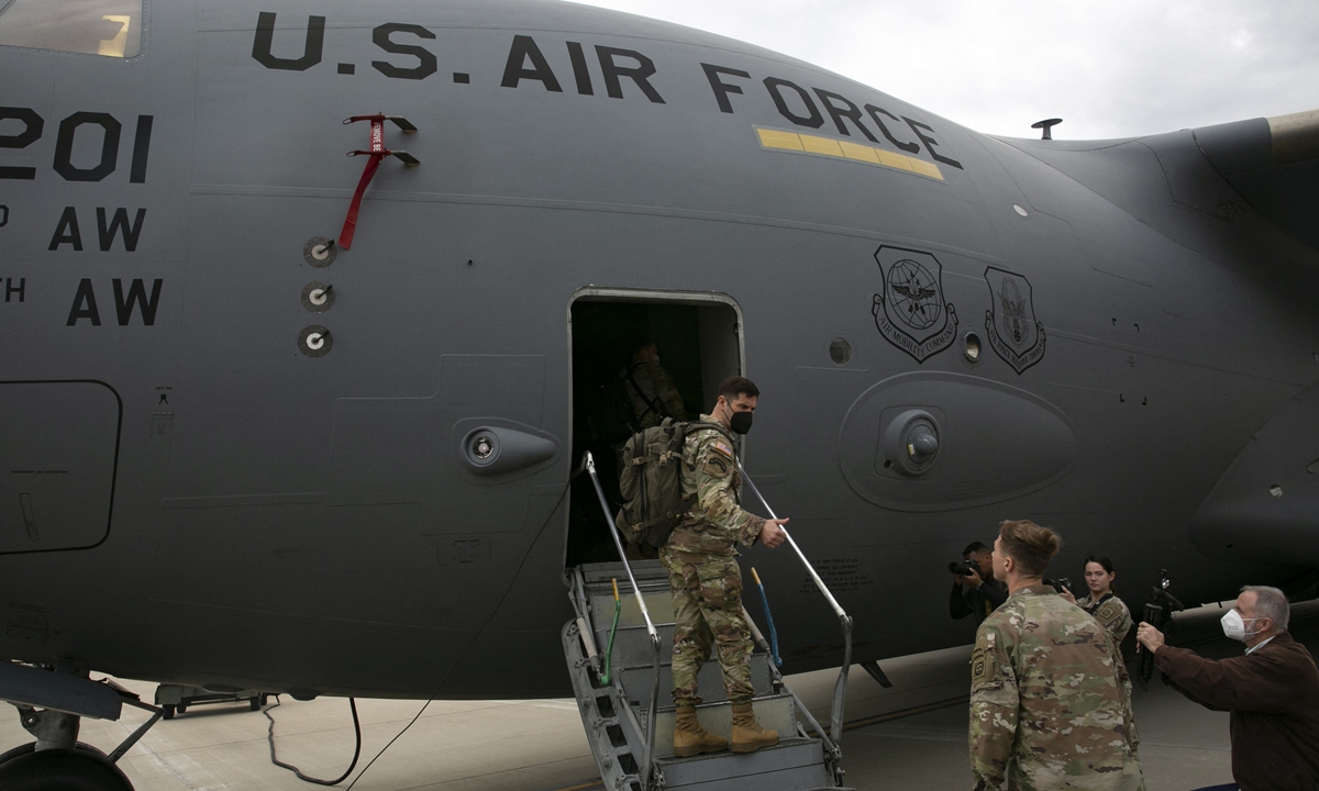 US troops deploy for Europe from Pope Army Airfield at Fort Bragg, North Carolina, on February 3, 2022. Photo: AFP