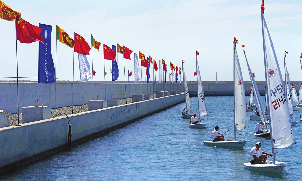 Chinese and Sri Lankan national flags are seen at Colombo's Port City during the visit of Chinese State Councilor and Foreign Minister Wang Yi in Colombo, Sri Lanka, on January 9, 2022. Photo: VCG 