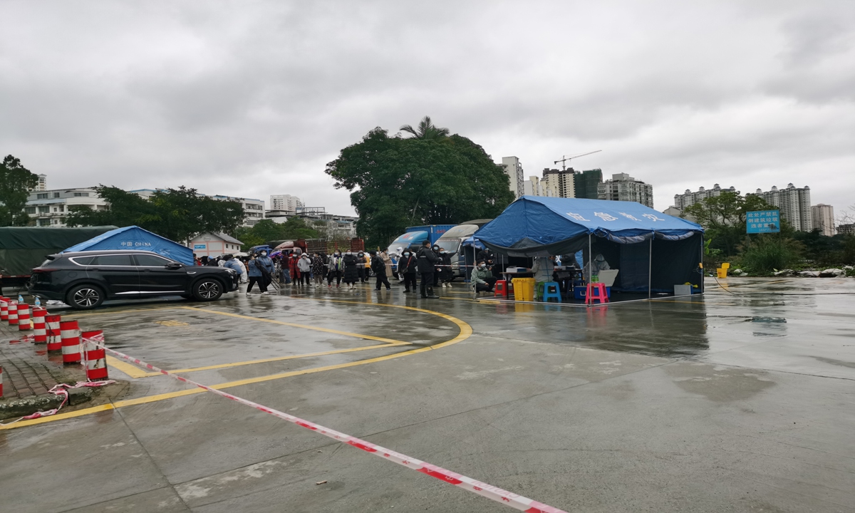 Residents line up to take nucleic acid tests in South China's Guangxi Zhuang Autonomous Region on Tuesday. Photo: CFP