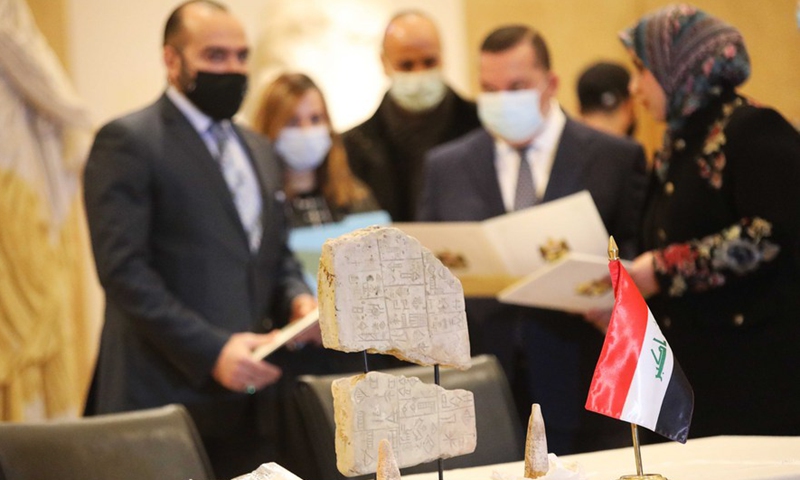 Sumerian artifacts are handed over to the Iraqi Embassy in Lebanon at the National Museum of Beirut in Beirut, on Feb. 6, 2022.Photo:Xinhua