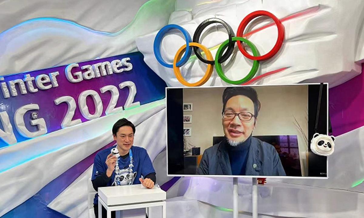 Gido Tsujioka, an announcer from Japan's NTV, has an online talk with Cao Xue, head of the Beijing 2022 mascot design team on Tuesday. Photos: Courtesy of Wang Tao
