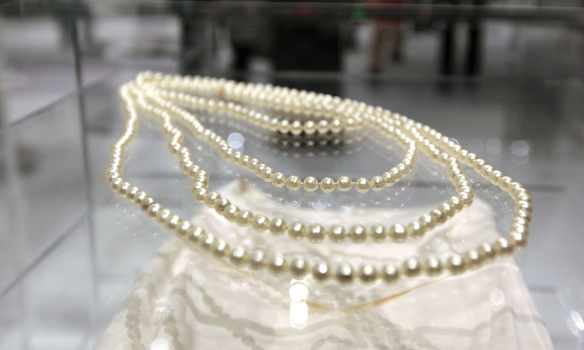 A Chanel necklace displays in Beijing, China on November 6, 2011 Photo: VCG