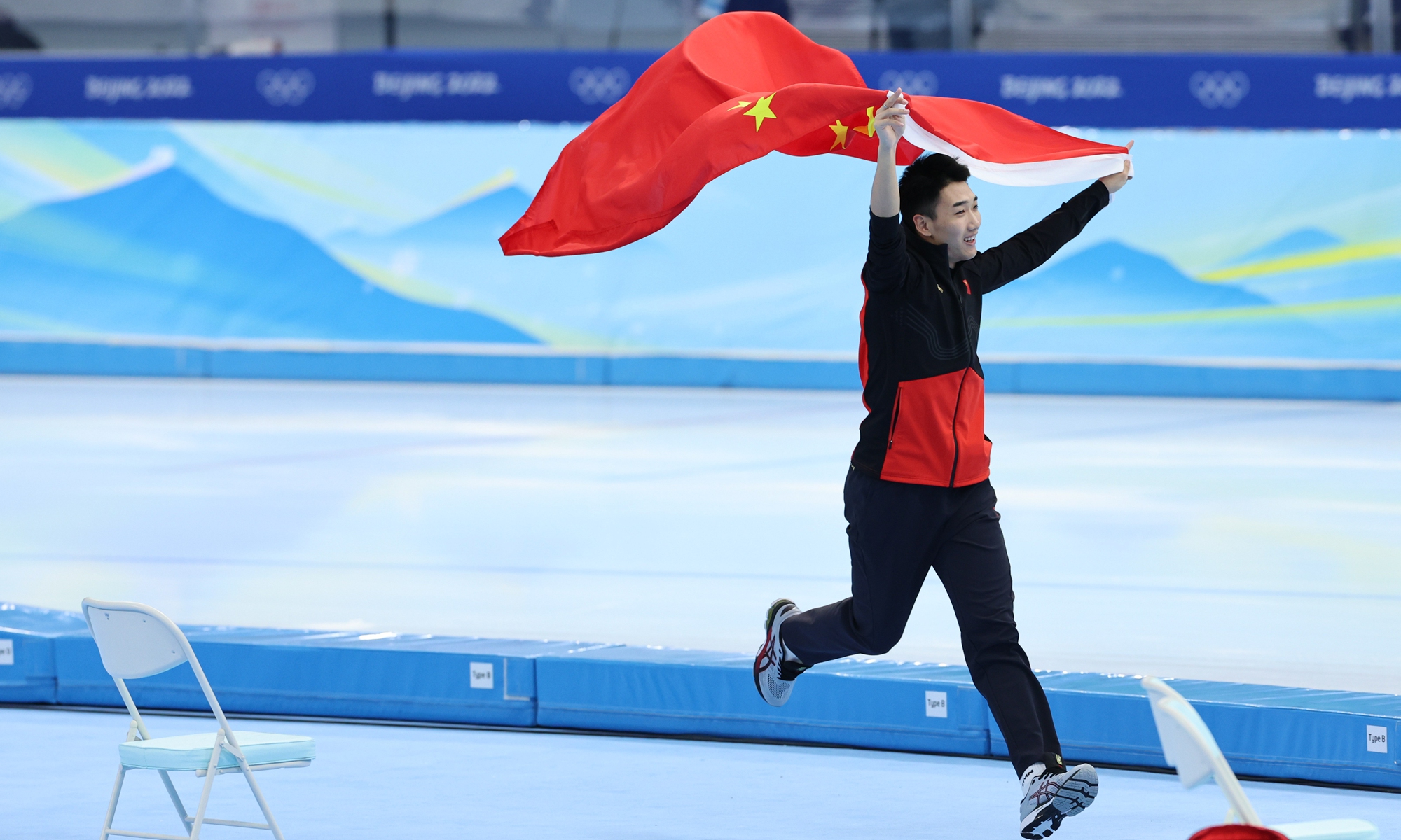 Live from Beijing 2022 Chinas Gao Tingyu wins mens 500m speed skating gold