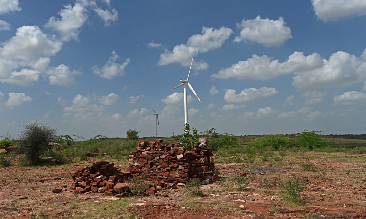 A windmill farm is pictured at Osian in Jodhpur district of India's Rajasthan state on October 6, 2021. Photo: AFP