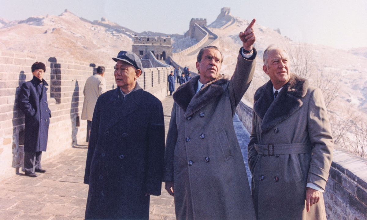 This file photo taken on February 24, 1972 shows US President Richard Nixon (C) and US Secretary of State William Rogers (R) visiting the Great Wall of China, north of Beijing, during an official visit in China.Photo: AFP