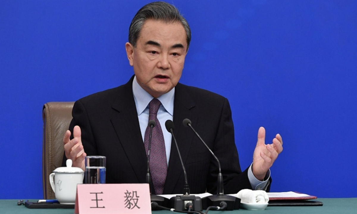 Chinese Foreign Minister calls on all parties on Ukraine issue to remain  restrained, resolving disputes through peaceful means - Global Times