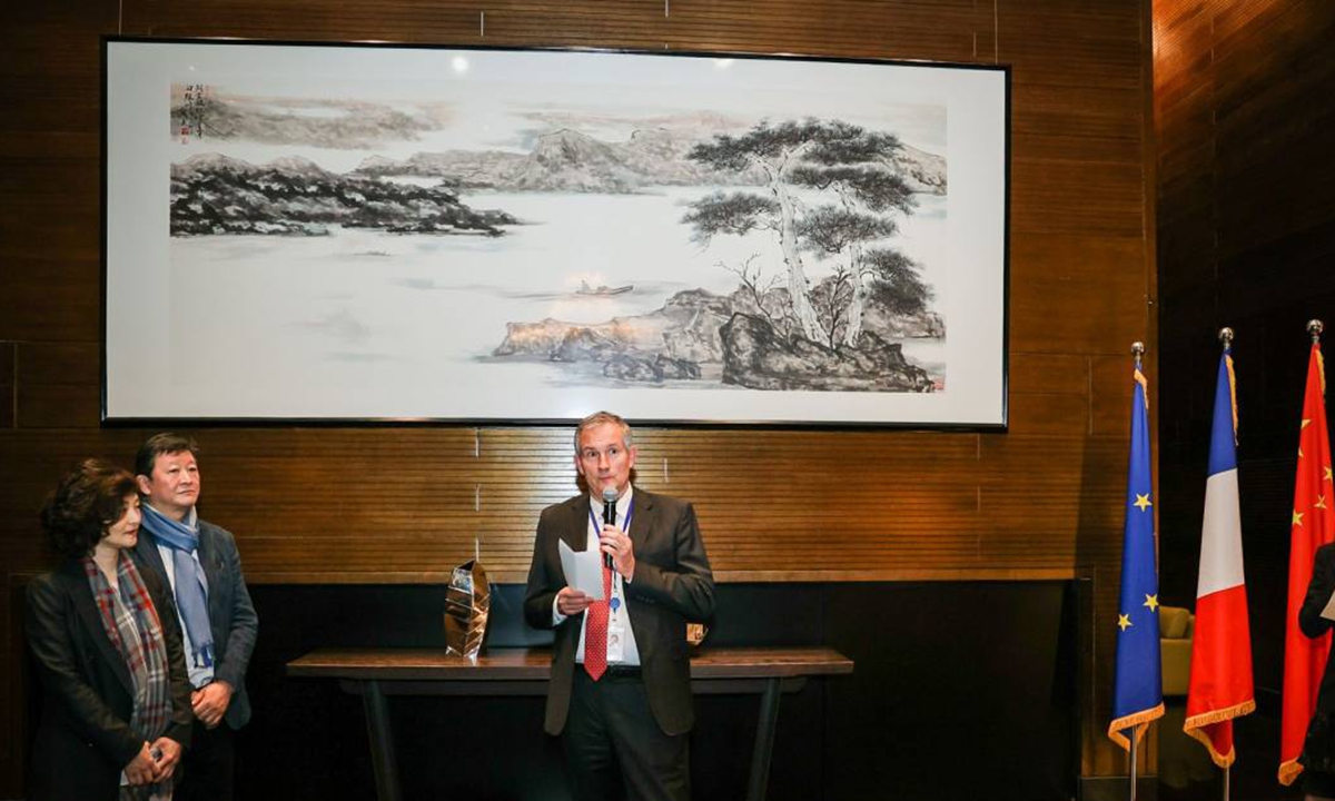 The ceremony attended by French Ambassador to China Laurent Bili and artist Fan Yifu on Tuesday Photo; Courtesy of Parnasse