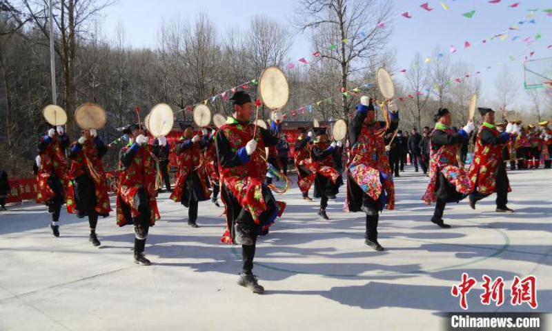 Local dancers perform 