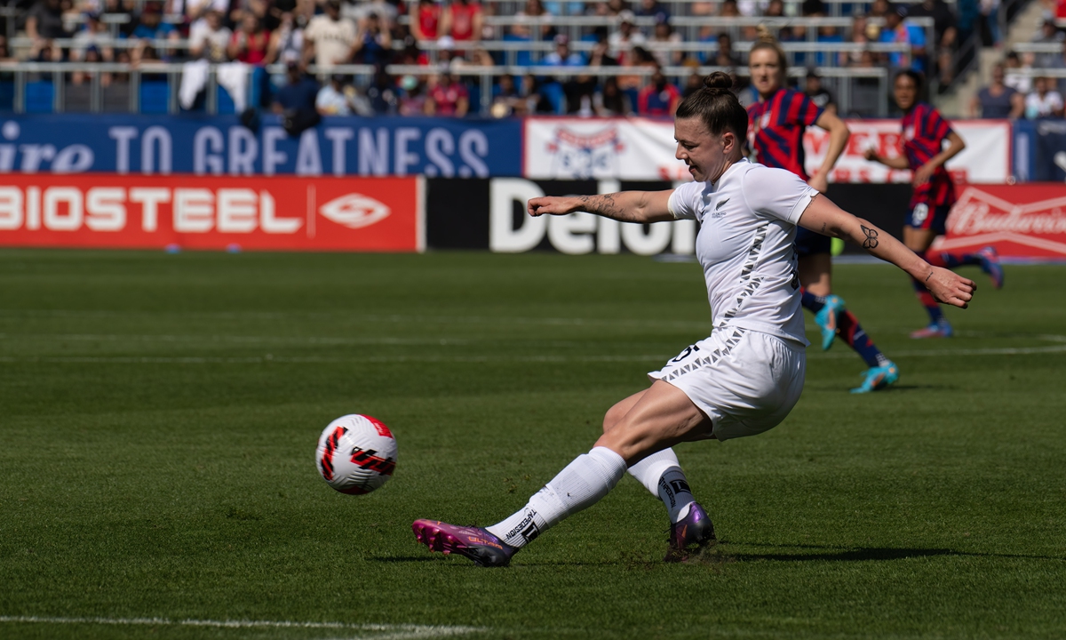 New Zealand defender Meikayla Moore kicks the ball during an international match against the US on February 20, 2022 in Carson, California. Photo: IC