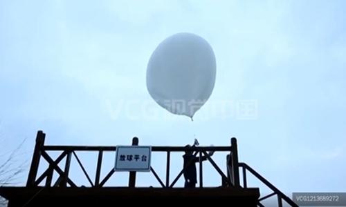 An high-altitude balloon is being deployed to gather weather data in Kunming, Southwest China's Yunnan Province on March 10, 2021. File photo:VCG