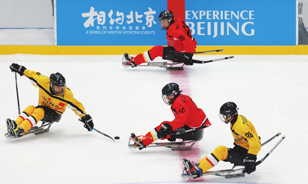 Chinese athletes compete during the Para Ice Hockey test event for the Beijing 2022 Paralympic Winter Games, in Beijing, on April 9, 2021. Photo: VCG