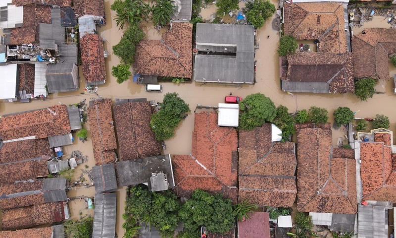 Aerial photo shows houses submerged by floods in Sukajaya village of Serang, Banten Province, Indonesia, March 2, 2022.(Photo: Xinhua)
