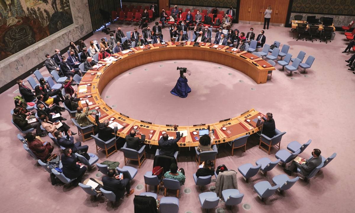 The UN Security Council votes on a draft resolution requesting a UN General Assembly emergency session on Ukraine at the UN headquarters in New York, on February 27, 2022. Photo: Xinhua