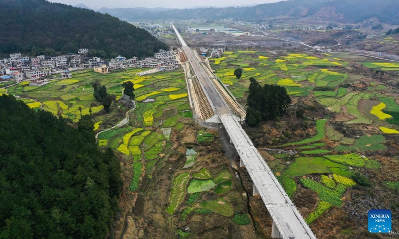 Aerial photo taken on March 6, 2022 shows the two-lane Lagan Grand Bridge of the Guiyang-Nanning high-speed railway in southwest China's Guizhou Province.(Xinhua/Yang Wenbin)