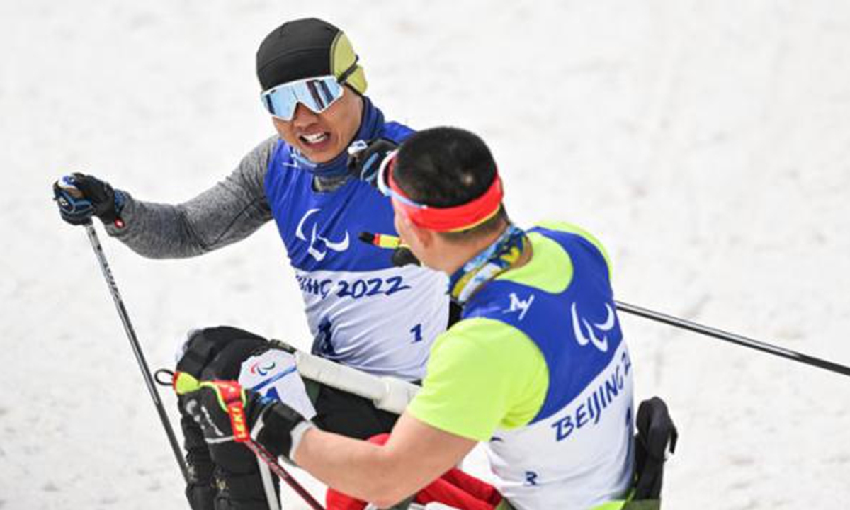 Zheng Peng (left) and Mao Zhongwu Photo: Sina Weibo