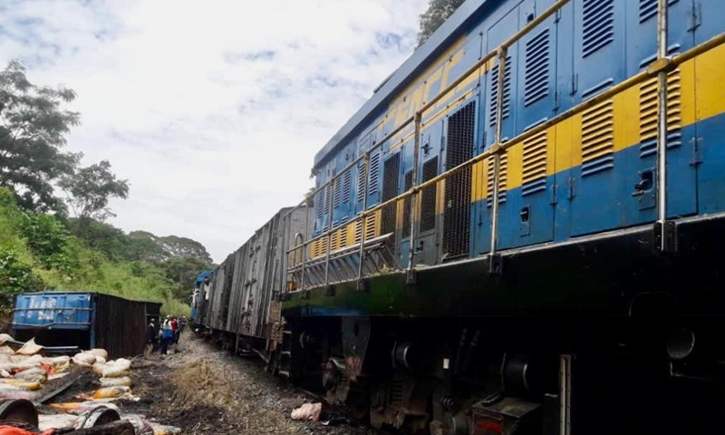 Photo taken on March 13, 2022 shows a scene of the derailment of a freight train in the district of Lubudi of Lualaba province, southeastern Democratic Republic of the Congo.Photo:Xinhua