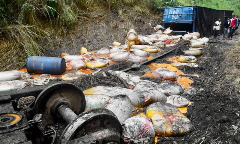 Photo taken on March 13, 2022 shows a scene of the derailment of a freight train in the district of Lubudi of Lualaba province, southeastern Democratic Republic of the Congo.Photo:Xinhua