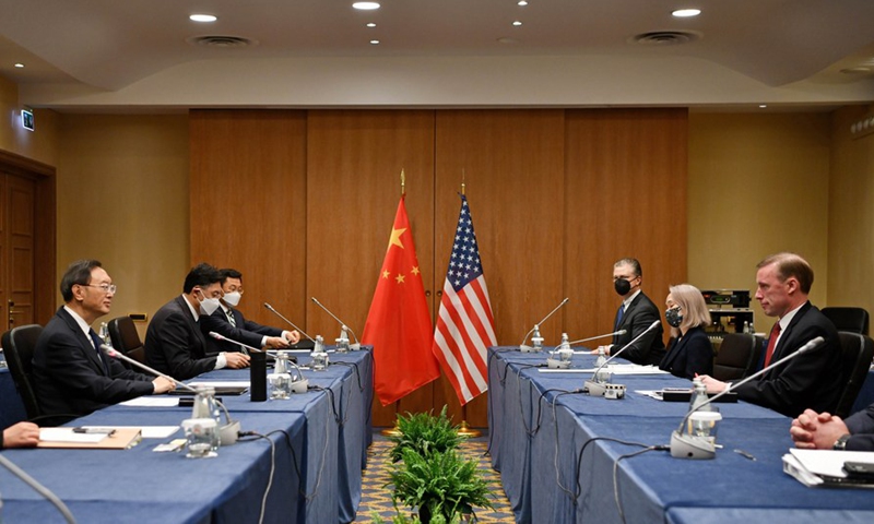 Yang Jiechi (1st L), a member of the Political Bureau of the Communist Party of China (CPC) Central Committee and director of the Office of the Foreign Affairs Commission of the CPC Central Committee, meets with U.S. National Security Advisor Jake Sullivan (1st R) in Rome, Italy, March 14, 2022.(Photo: Xinhua)