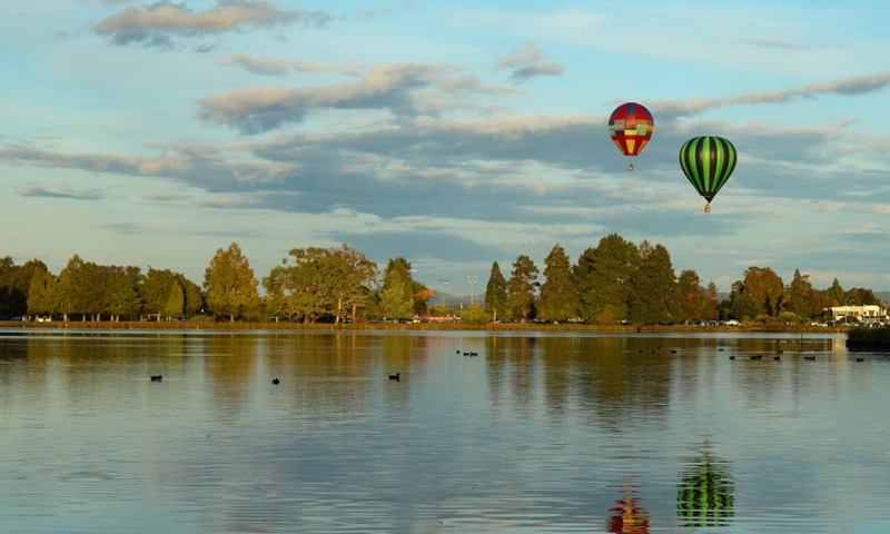 Hot-air balloons are seen during the 5-day Balloons Over Waikato Festival in Hamilton, New Zealand, March 18, 2022.Photo:Xinhua