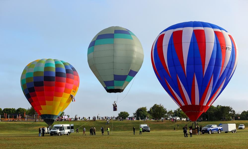 Hot-air balloons are seen during the 5-day Balloons Over Waikato Festival in Hamilton, New Zealand, March 18, 2022.Photo:Xinhua